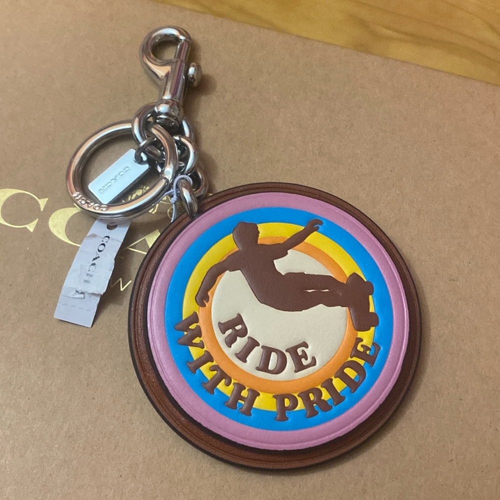 COACH Keychain Ride with Pride CHARMS KEYCHAIN ❤️🧡💛💚💙💜